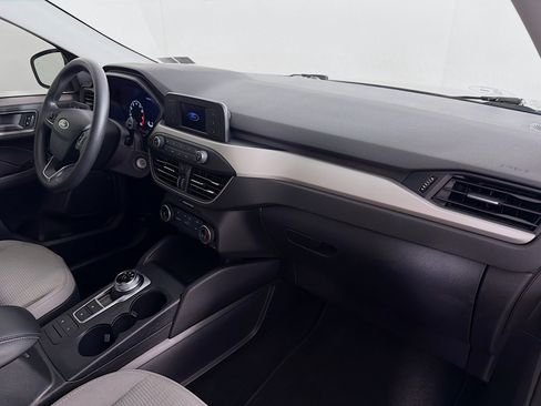 Used 2022 Ford Escape S image 27