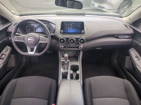 Used 2025 Nissan Sentra SV FWD image 21