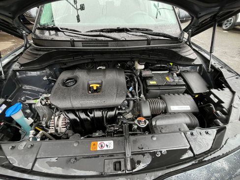 Used 2025 Kia Soul LX w/ LX Technology Package image 32