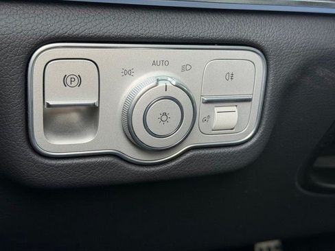 New 2026 Mercedes-Benz GLS 450 4MATIC image 18