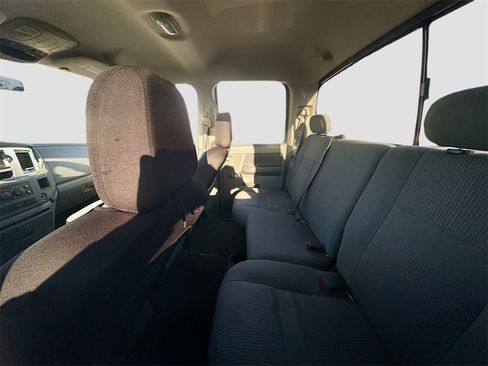 Used 2007 Dodge Ram 2500 Truck SLT image 6