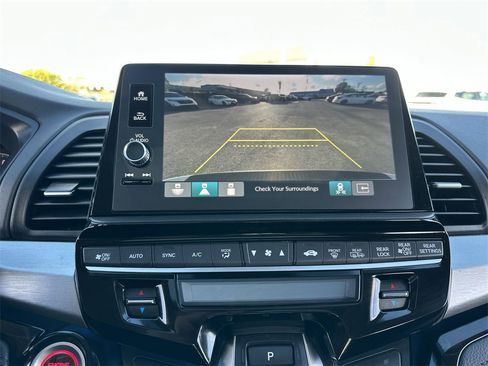 Certified 2025 Honda Odyssey Touring image 25