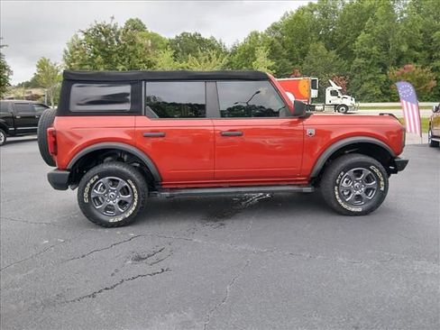Used 2022 Ford Bronco Big Bend AWD/4WD image 3