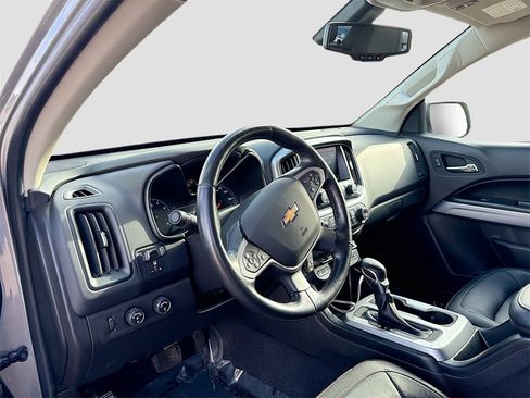 Used 2022 Chevrolet Colorado LT w/ Luxury Package image 9