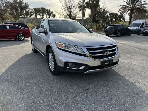 Used 2013 Honda Crosstour EX image 8