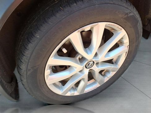 Used 2022 Nissan Rogue Sport SV w/ Technology Package AWD/4WD image 5
