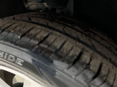 Used 2019 Chevrolet Equinox Premier image 49