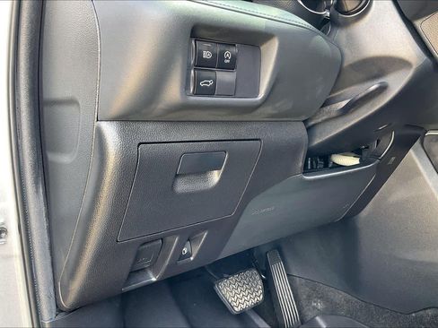 Used 2023 Toyota Highlander XLE image 35