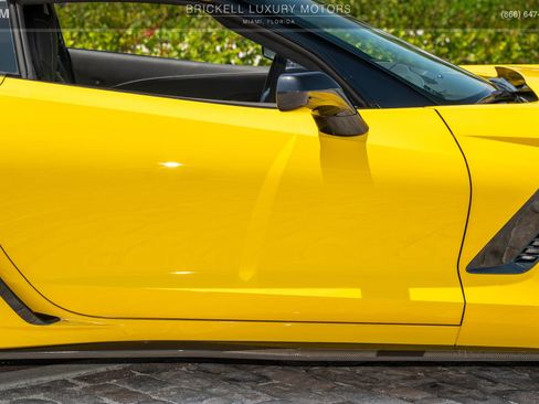 Used 2015 Chevrolet Corvette Z06 w/ 3LZ Preferred Equipment Group RWD image 42