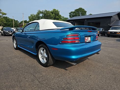 Used 1995 Ford Mustang GT RWD image 6