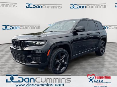 Used 2023 Jeep Grand Cherokee Altitude