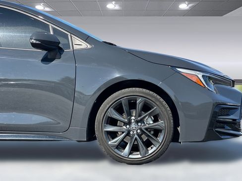 Used 2024 Toyota Corolla SE w/ SE Package FWD image 33