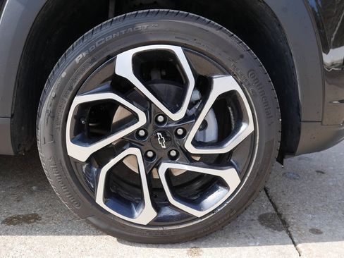 Used 2025 Chevrolet Trax RS image 31