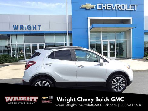 Used 2022 Buick Encore Preferred w/ Safety Package image 2
