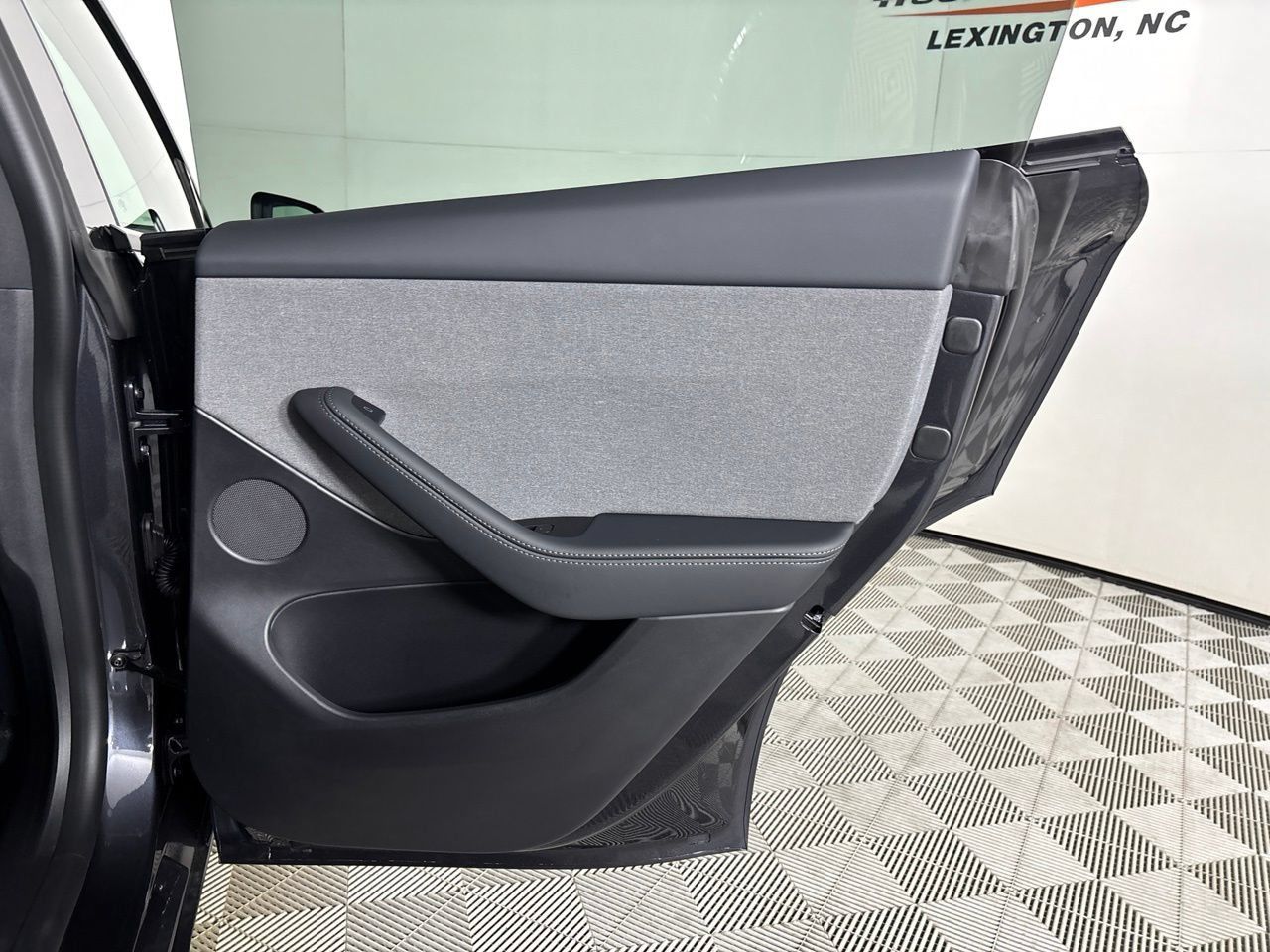 Used 2026 Tesla Model Y 2WD image 18