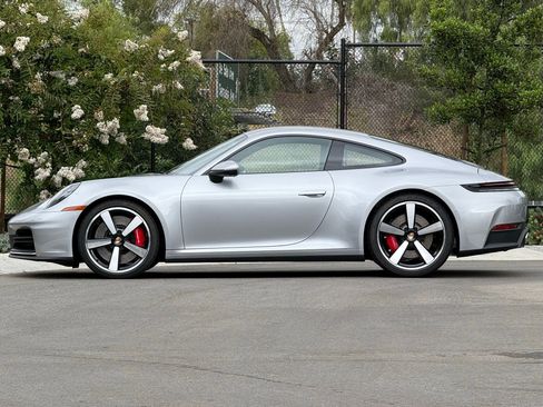 New 2026 Porsche 911 Carrera 4S AWD/4WD image 2