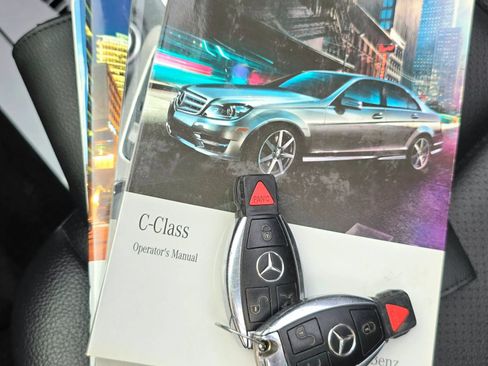 Used 2013 Mercedes-Benz C 250 Sedan image 46