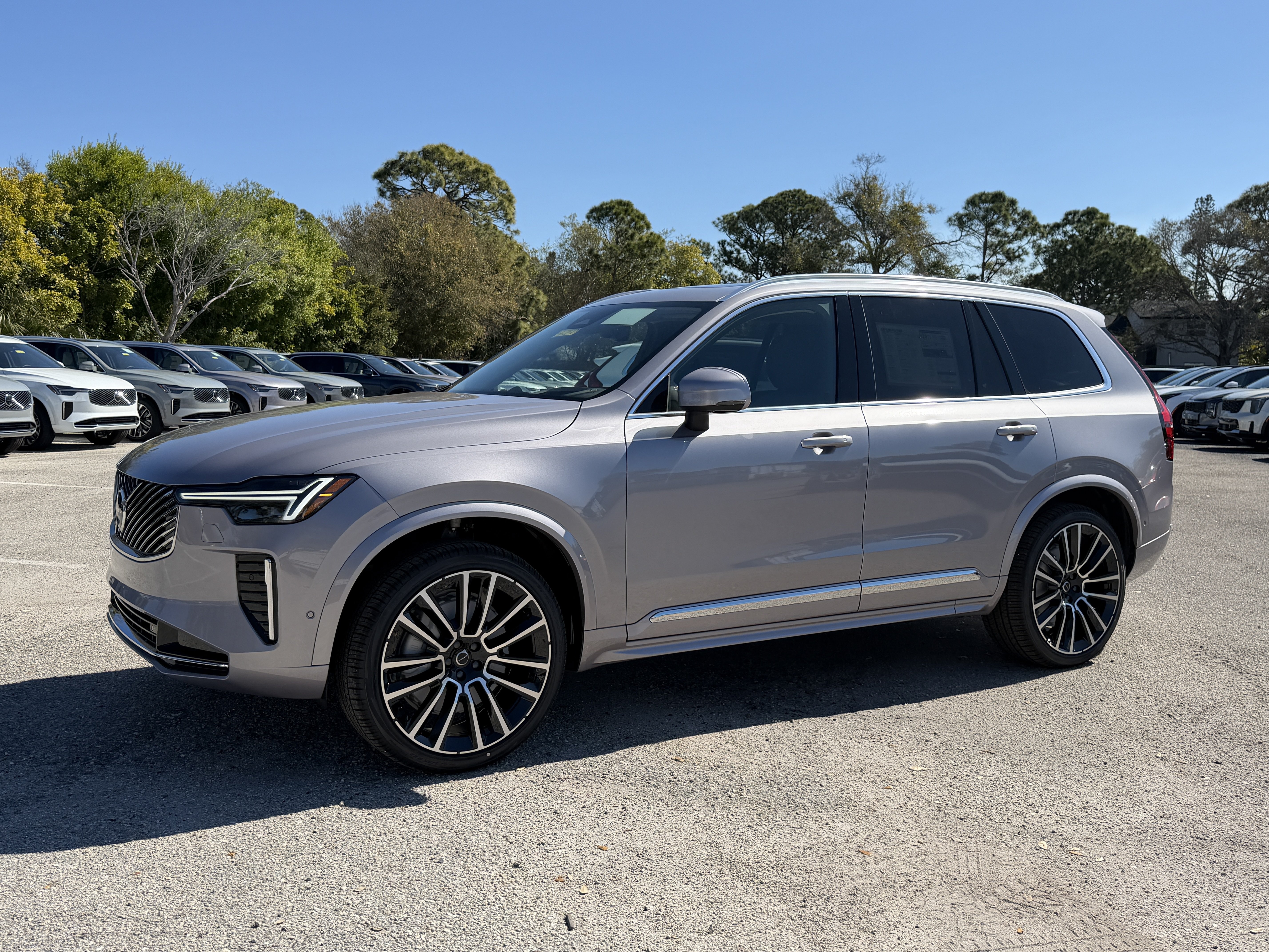 New 2026 Volvo XC90 B5 Ultra w/ Protection Package AWD/4WD image 7