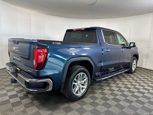 Used 2021 GMC Sierra 1500 SLT image 3