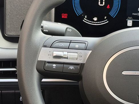 New 2026 Hyundai Tucson SE image 13