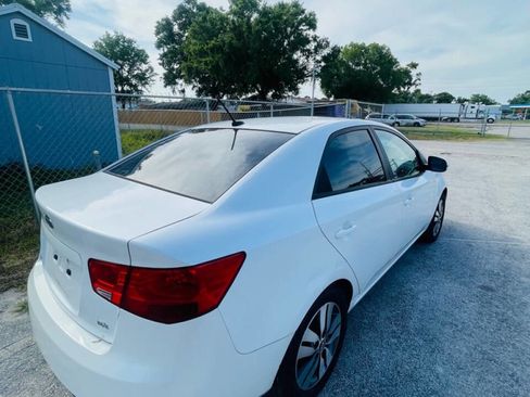 Used 2013 Kia Forte EX w/ Premium Pkg image 11
