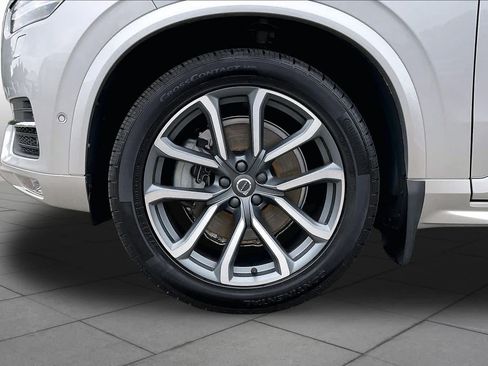 Used 2019 Volvo XC90 T6 Momentum w/ Advanced Package AWD/4WD image 10