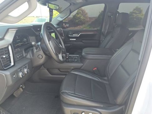 Used 2024 GMC Sierra 1500 Denali w/ Denali Reserve Package AWD/4WD image 9