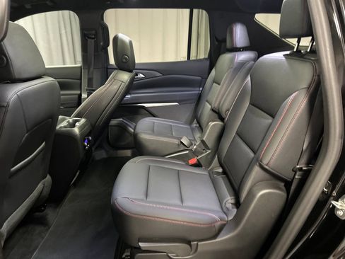 Used 2024 Chevrolet Traverse Z71 AWD/4WD image 23