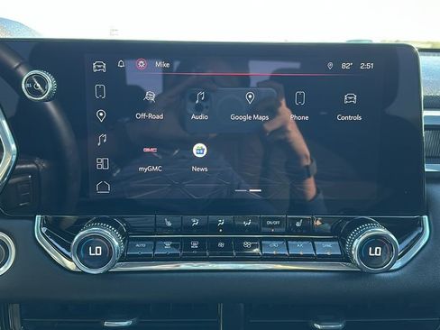 Used 2024 GMC Canyon Elevation w/ Convenience Package image 25