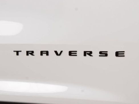 New 2026 Chevrolet Traverse Z71 w/ Enhanced Driving Package AWD/4WD image 18
