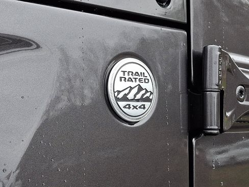 Used 2018 Jeep Wrangler Sport image 30