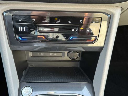 Used 2022 Volkswagen Tiguan SEL R-Line image 28