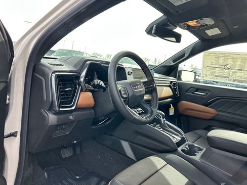 New 2026 GMC Canyon AT4 w/ AT4 Premium Package AWD/4WD image 19