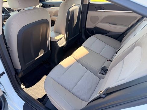 Used 2019 Hyundai Elantra SEL FWD image 27