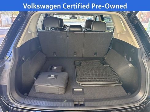 Certified 2024 Volkswagen Tiguan SE w/ Panoramic Sunroof Package image 16