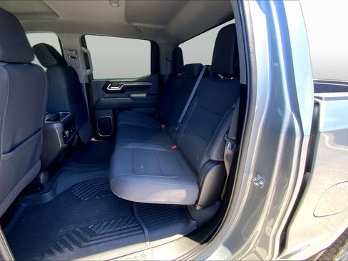 Used 2024 Chevrolet Silverado 1500 LT w/ Z71 Off-Road Package AWD/4WD image 20