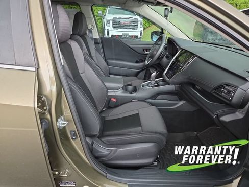 Used 2024 Subaru Outback Premium AWD/4WD image 15