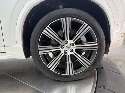 Used 2023 Volvo XC90 T8 Ultimate w/ Lounge Package AWD/4WD image 9