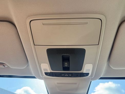 Used 2023 Honda CR-V EX image 18