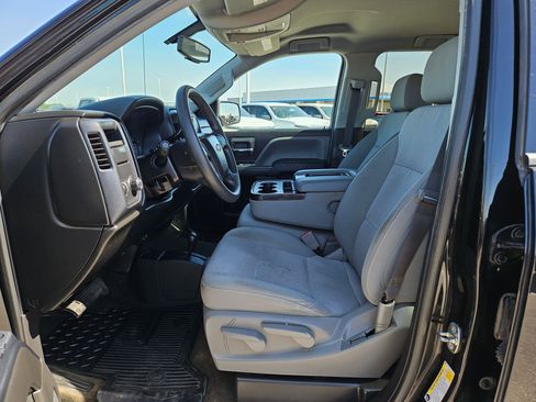 Used 2018 Chevrolet Silverado 1500 Custom w/ Custom Value Package image 9