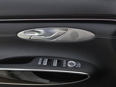 New 2026 Genesis GV70 2.5T AWD/4WD image 17