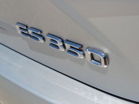 Used 2017 Lexus ES 350 w/ Premium Package FWD image 7