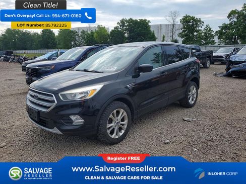 Used 2017 Ford Escape SE AWD/4WD image 1