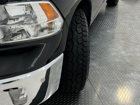 Used 2017 RAM 1500 Big Horn AWD/4WD image 39