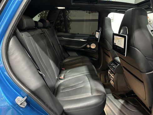 Used 2018 BMW X5 M AWD/4WD image 57
