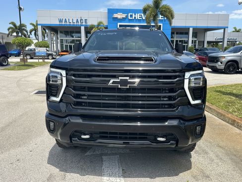 New 2026 Chevrolet Silverado 2500 High Country w/ Midnight Edition AWD/4WD image 3