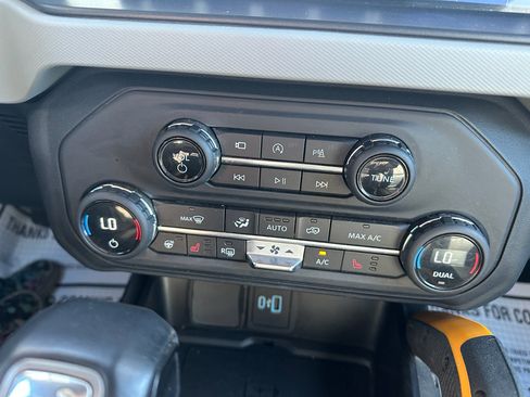 Used 2021 Ford Bronco Badlands AWD/4WD image 19