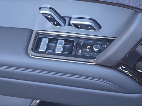 Certified 2025 Land Rover Range Rover Sport AWD/4WD image 30