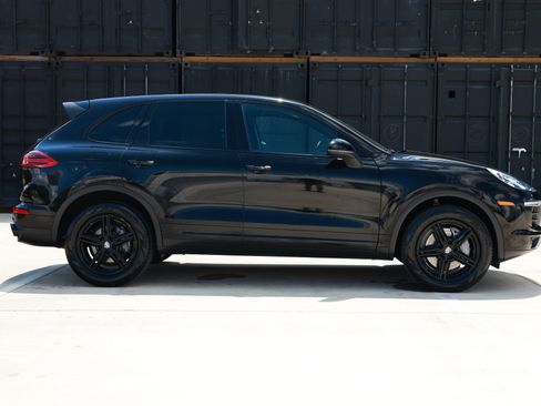 Used 2016 Porsche Cayenne Diesel AWD/4WD image 16