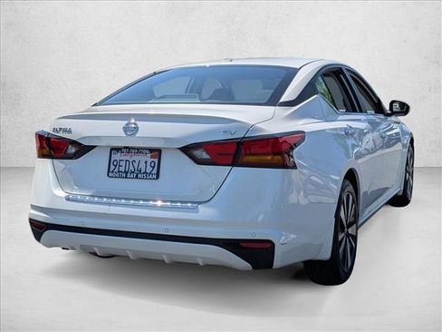 Used 2022 Nissan Altima 2.5 SV image 5